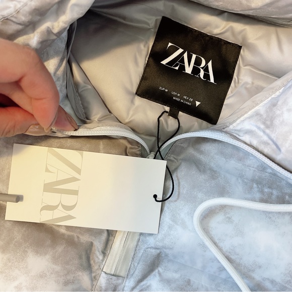 Brand NEW WITH TAG 🔥 Zara 🔥 TIE-DYE PUFFER GILET Crop Top puff vest - Picture 7 of 16